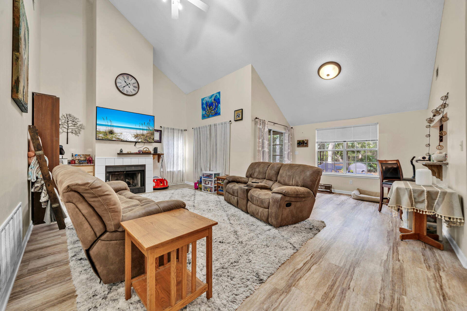 FAIRWAY LAKES PH 2 - Residential