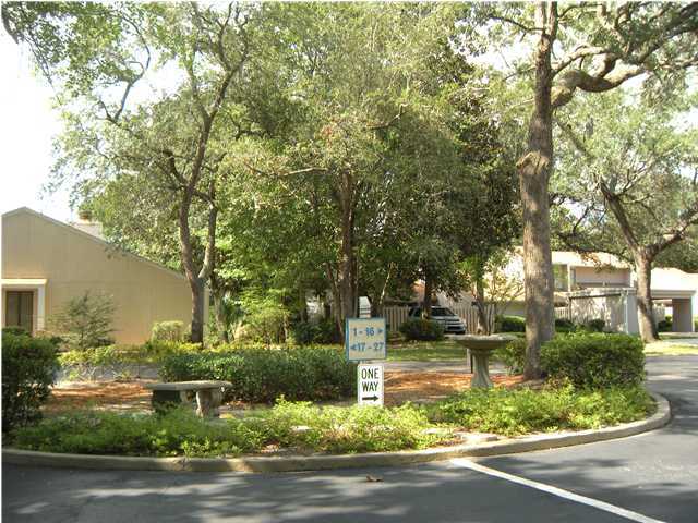 ROYAL OAK VILLAGE - Residential