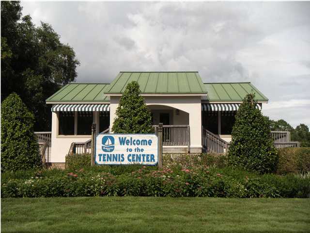 ROYAL OAK VILLAGE - Residential