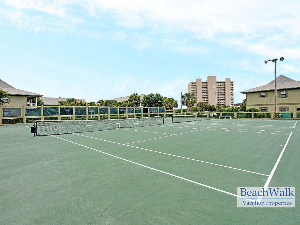 BEACHWOOD VILLAS CONDO - Residential