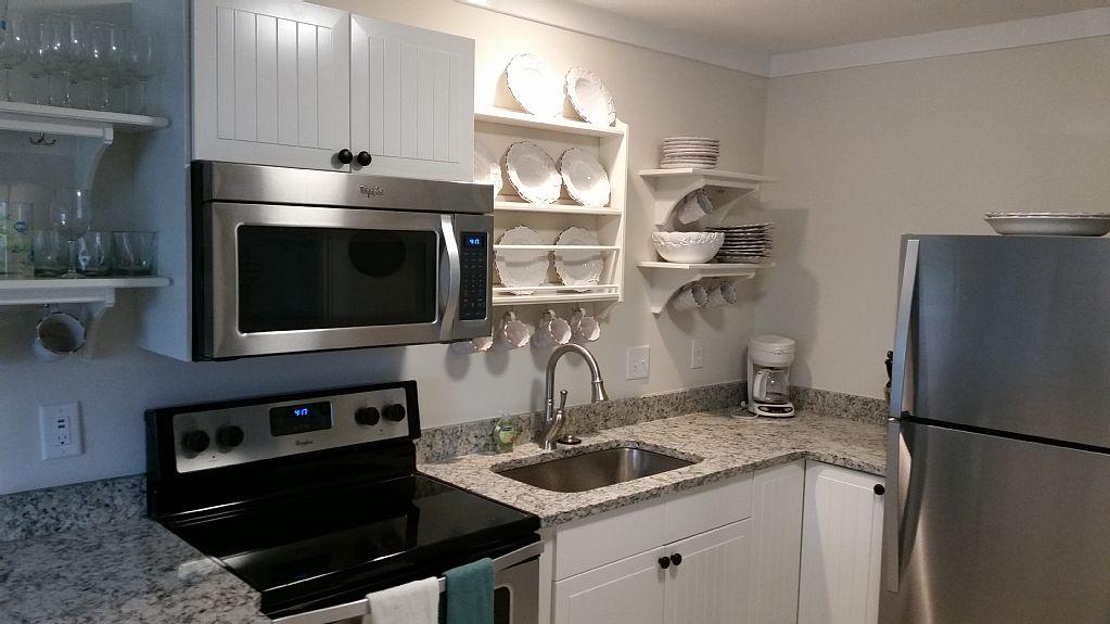 BEACHWOOD VILLAS CONDO - Residential