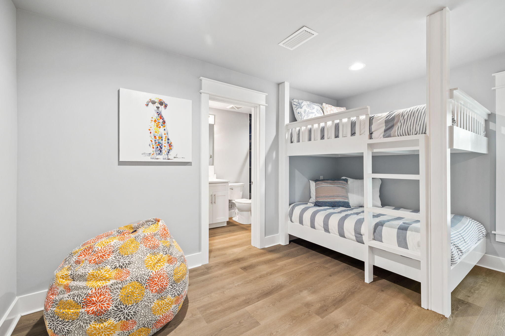 TREETOP VILLAGE - Residential