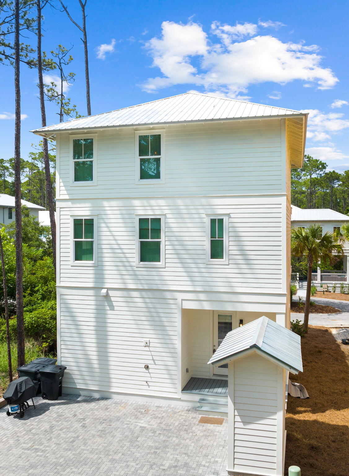 TREETOP VILLAGE - Residential