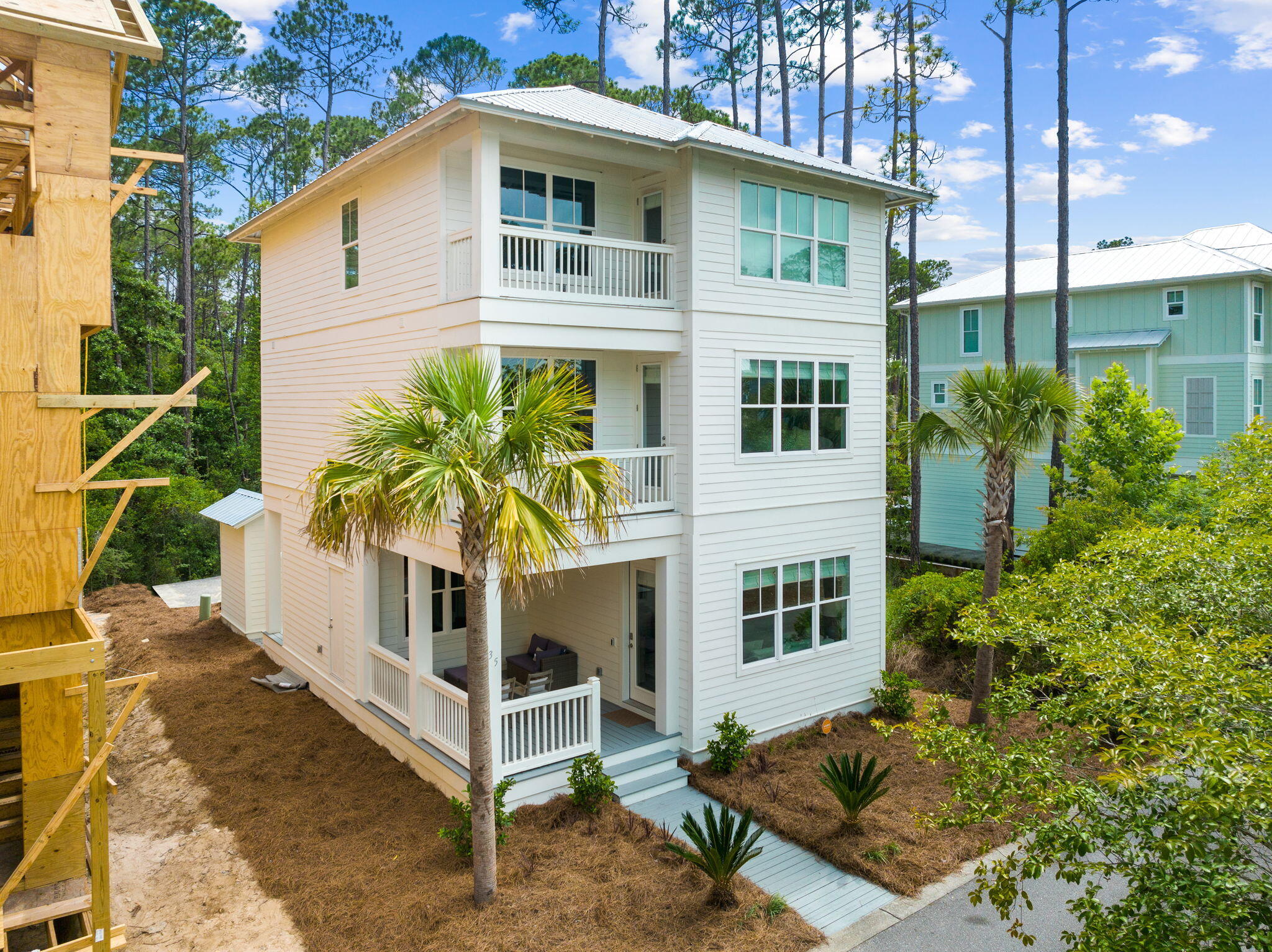 TREETOP VILLAGE - Residential