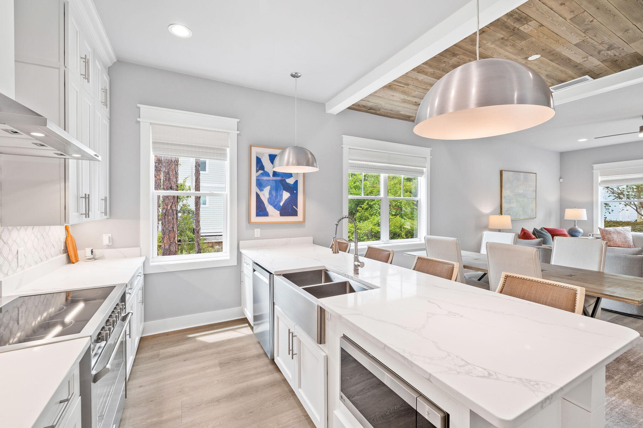 TREETOP VILLAGE - Residential