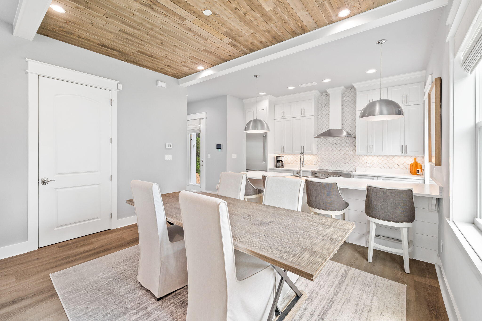 TREETOP VILLAGE - Residential