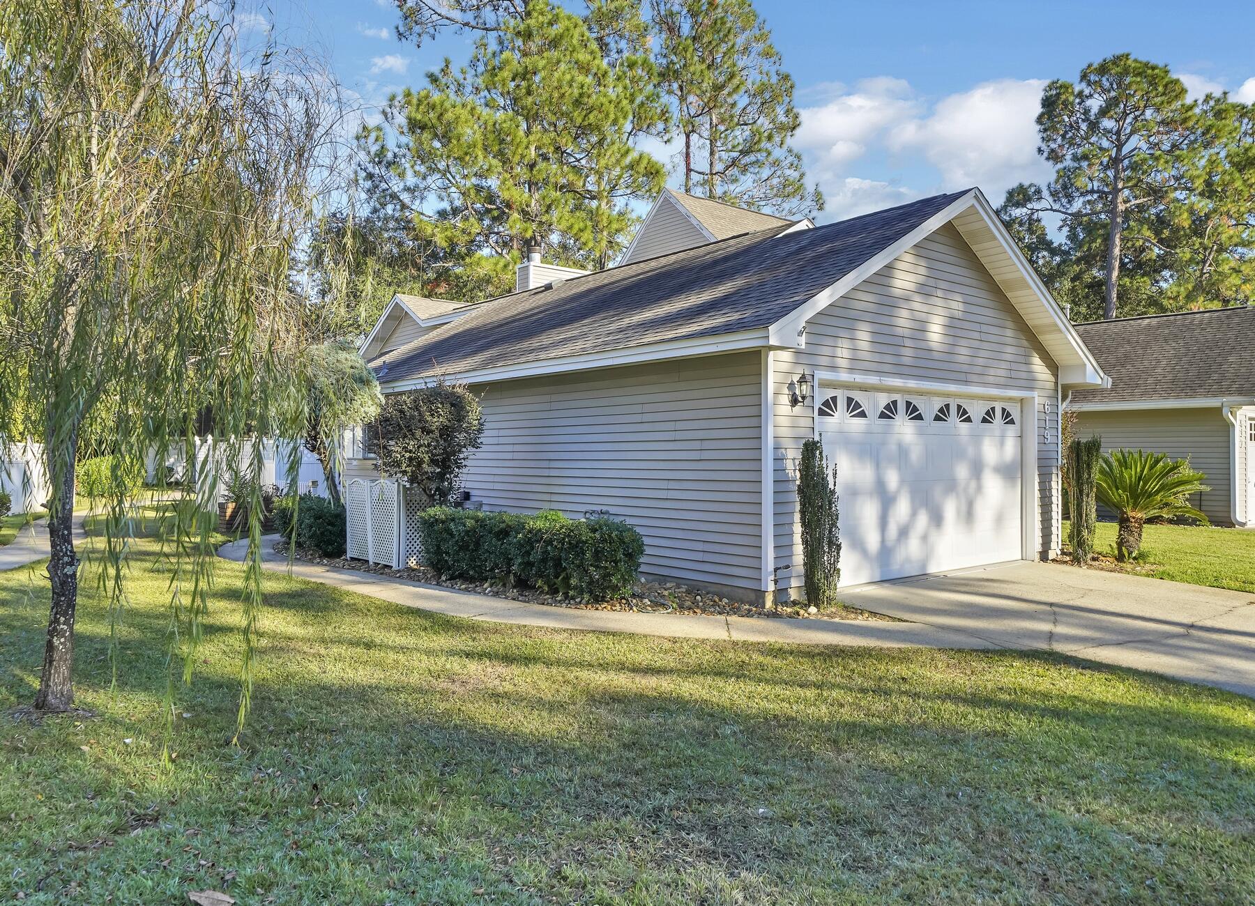 EMERALD GARDENS - Residential