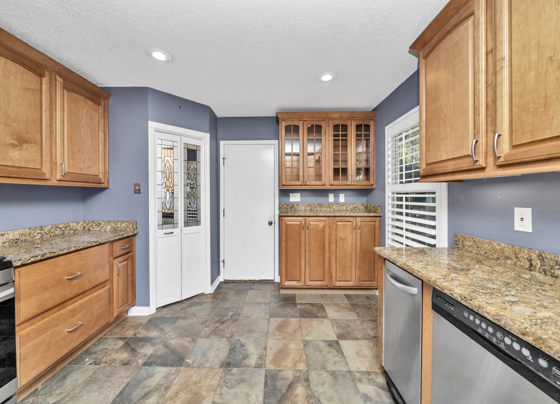 EMERALD GARDENS - Residential