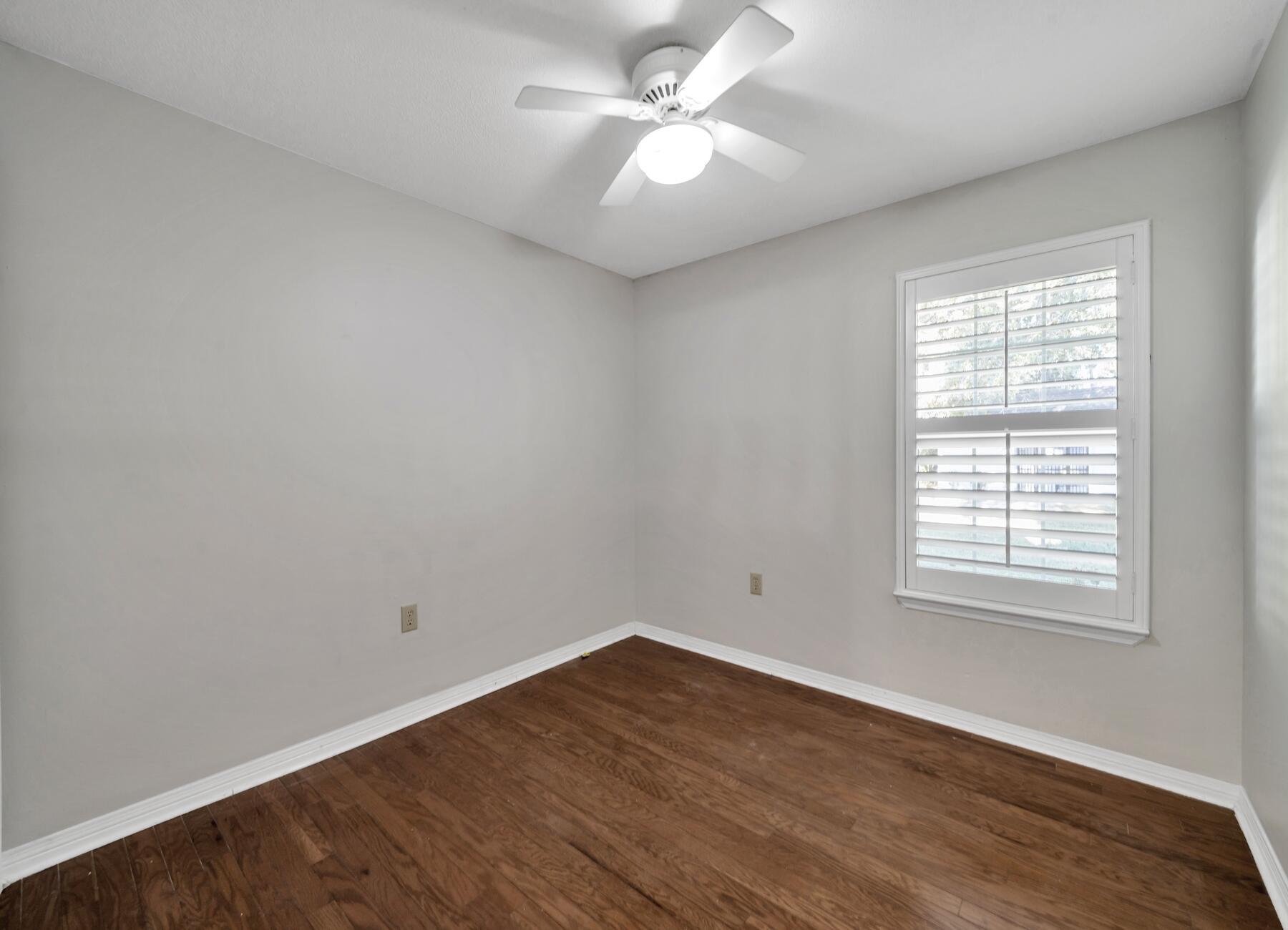 EMERALD GARDENS - Residential