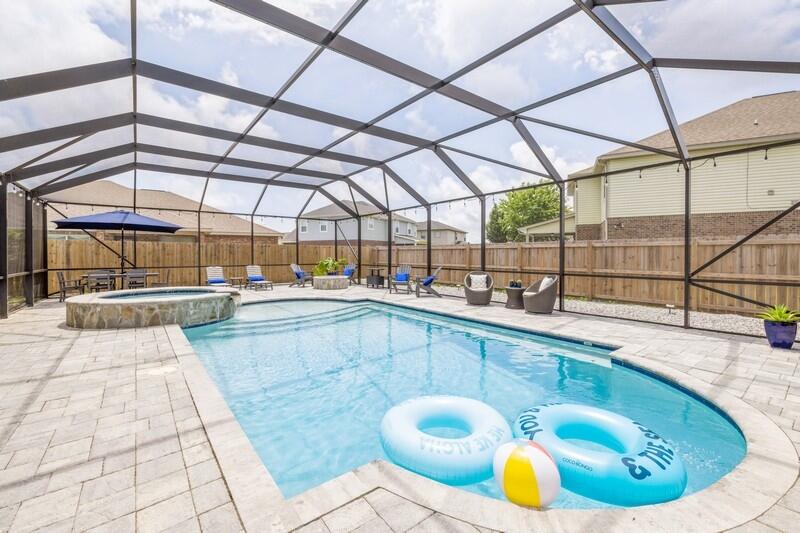 THE MEADOWS - Residential