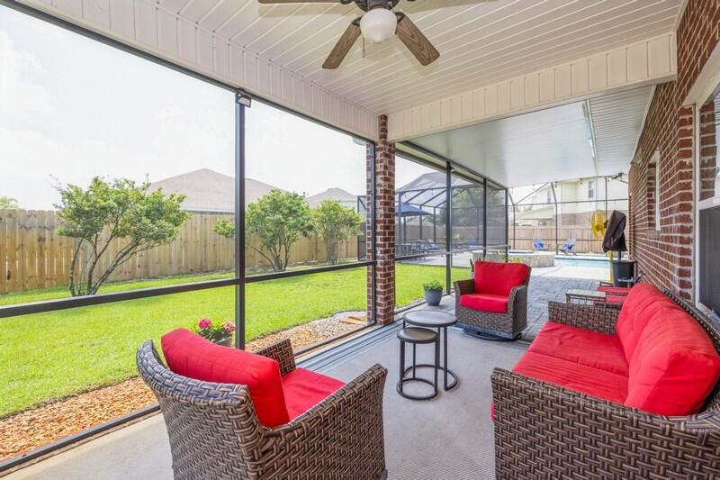 THE MEADOWS - Residential