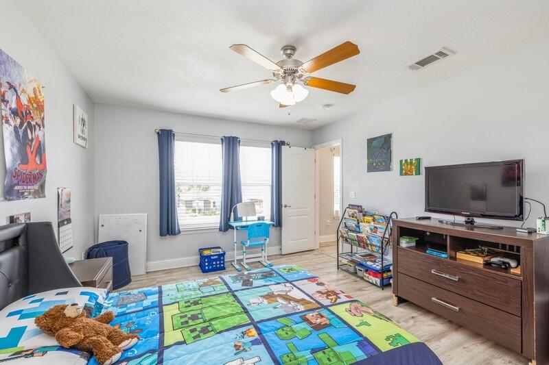 THE MEADOWS - Residential