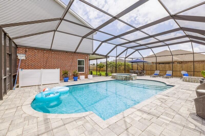 THE MEADOWS - Residential