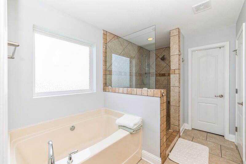 THE MEADOWS - Residential