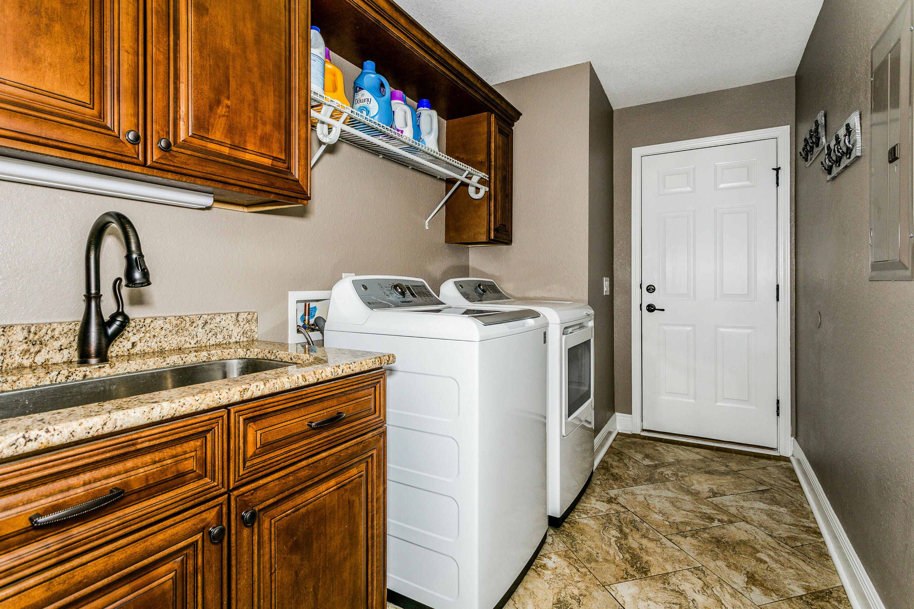 HOLLEY BY THE SEA - Residential