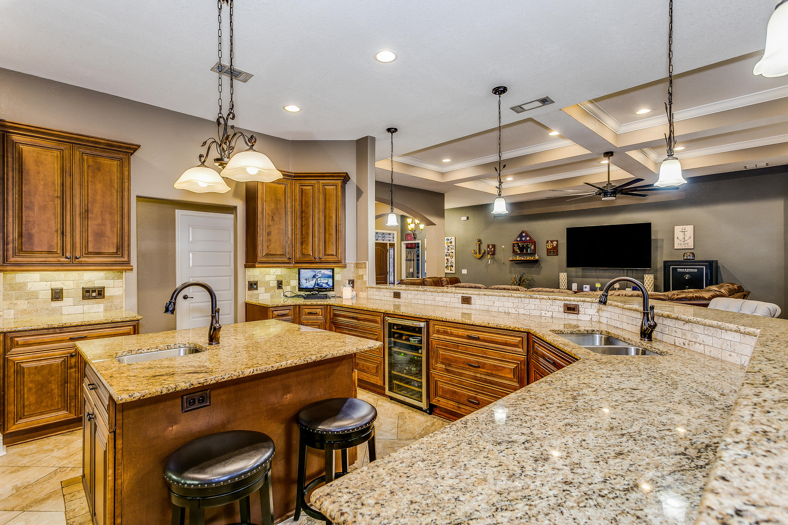 HOLLEY BY THE SEA - Residential