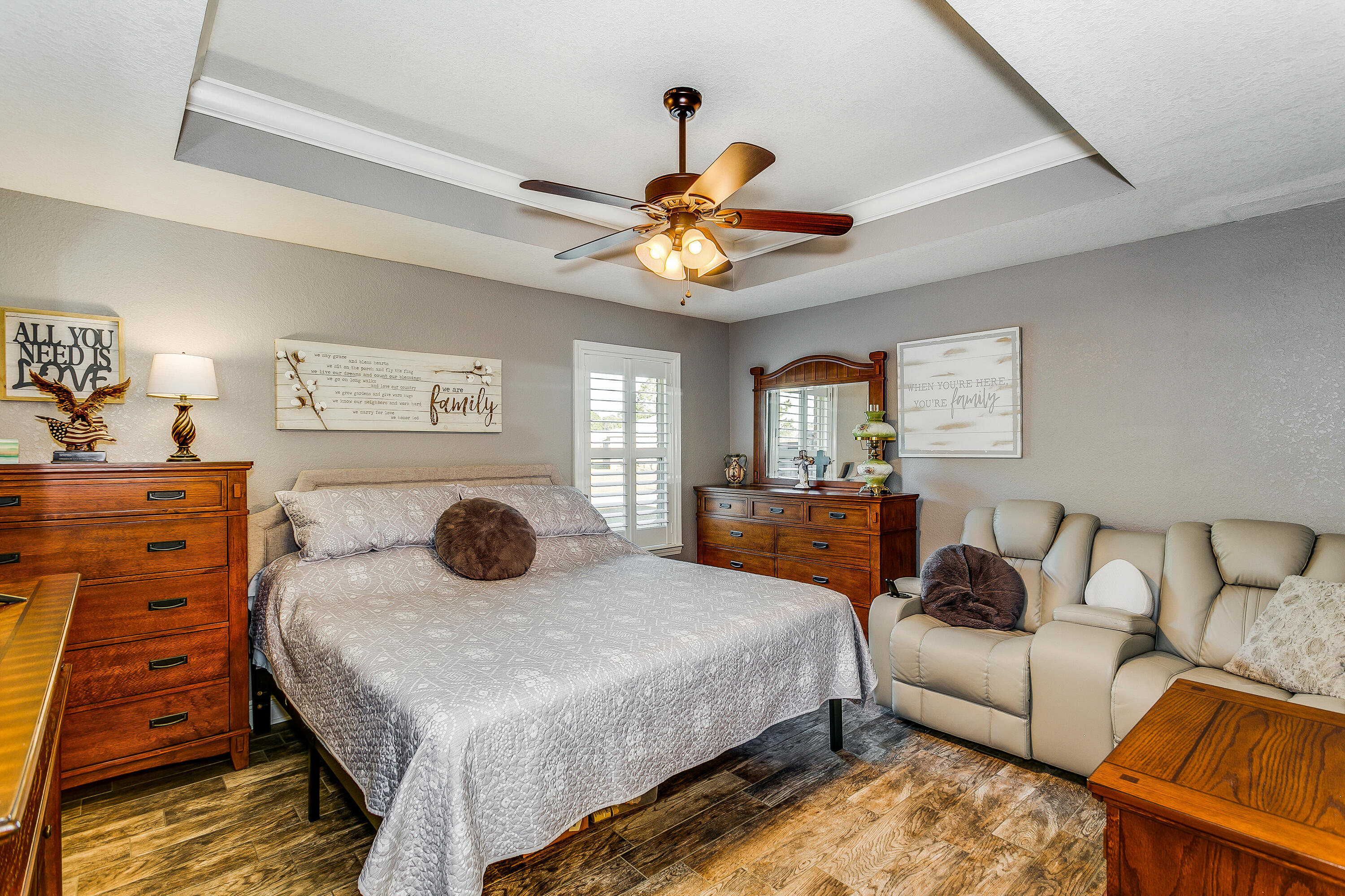 HOLLEY BY THE SEA - Residential