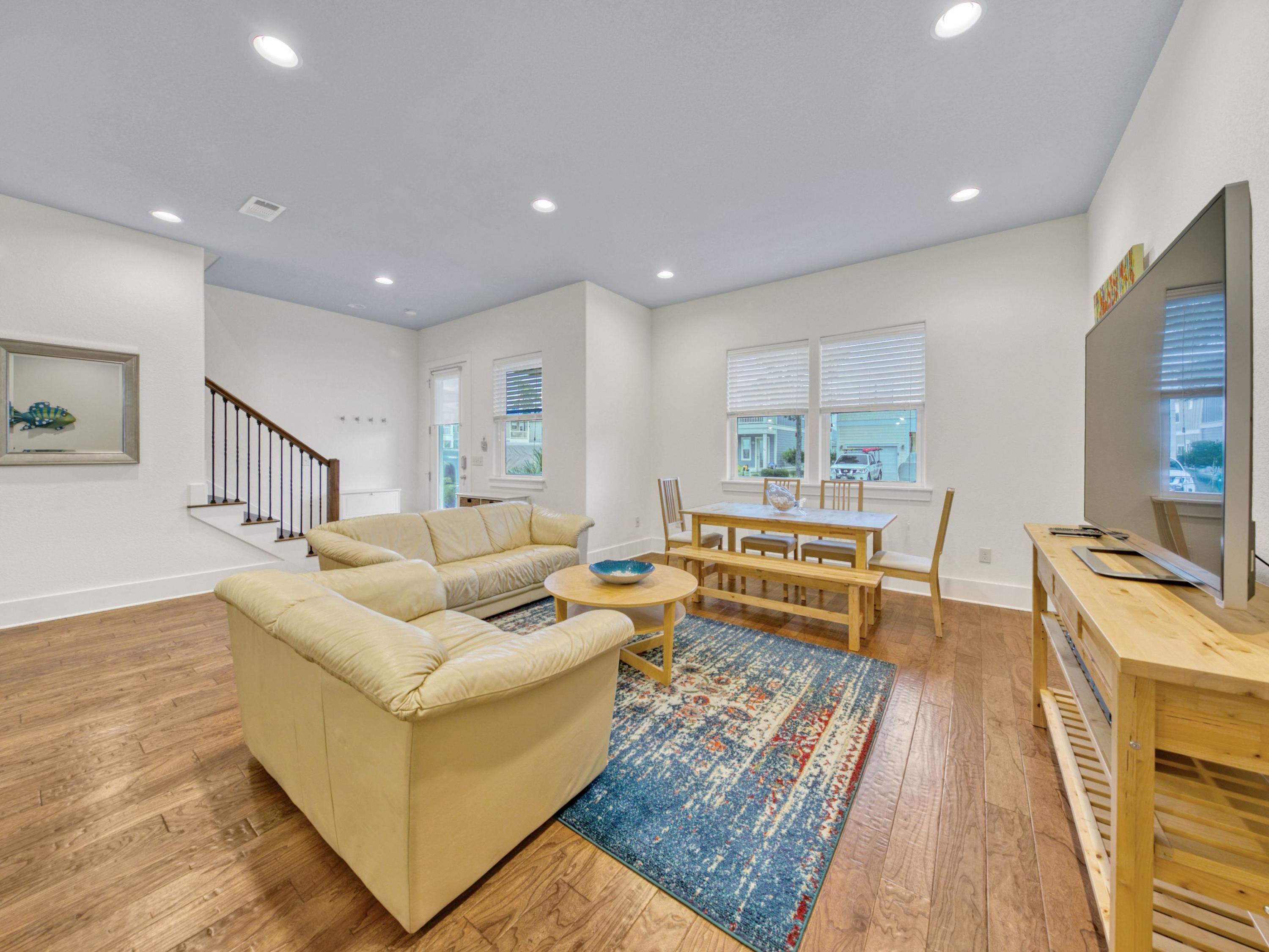 GULF REFLECTIONS - Residential