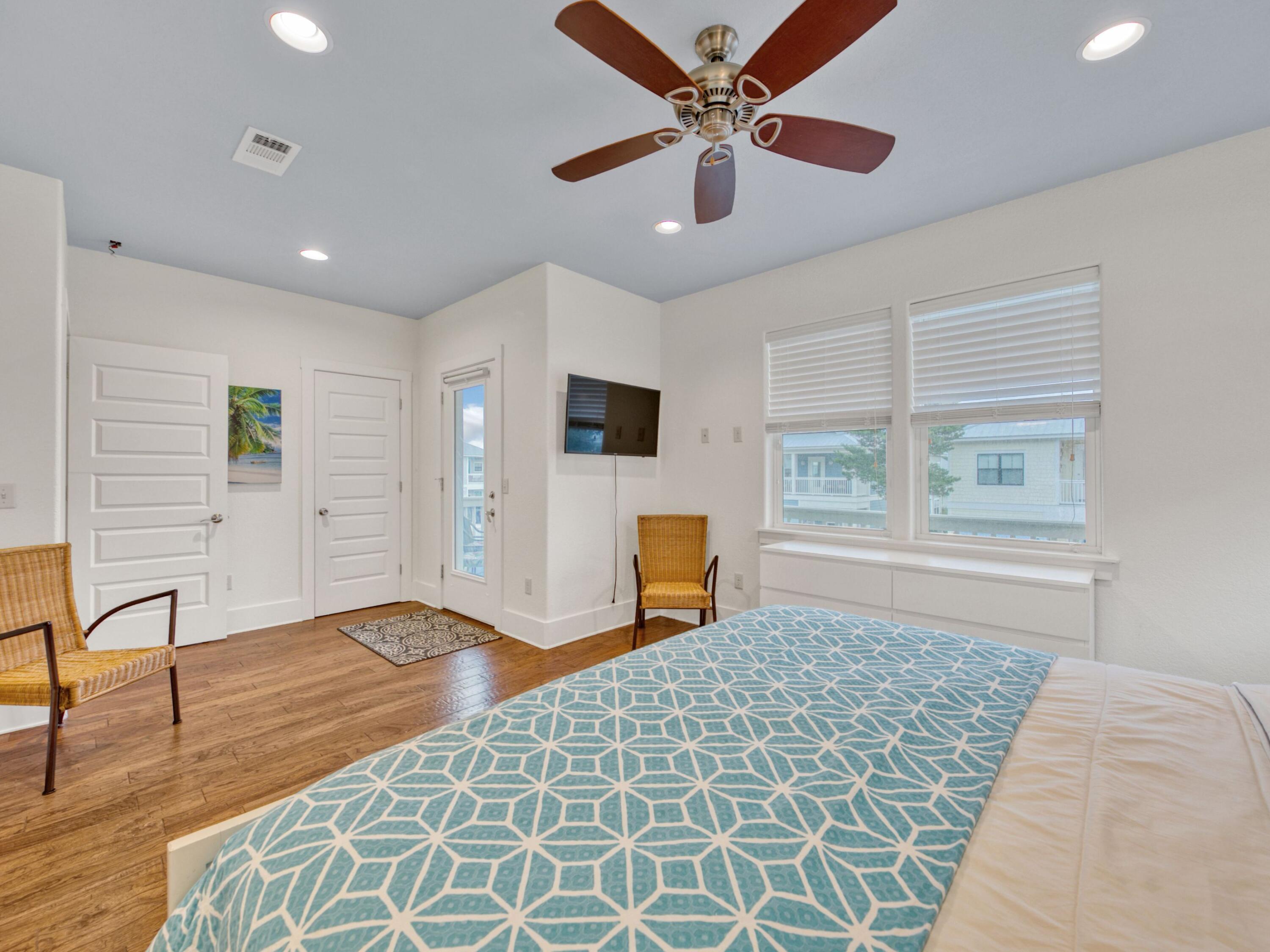 GULF REFLECTIONS - Residential