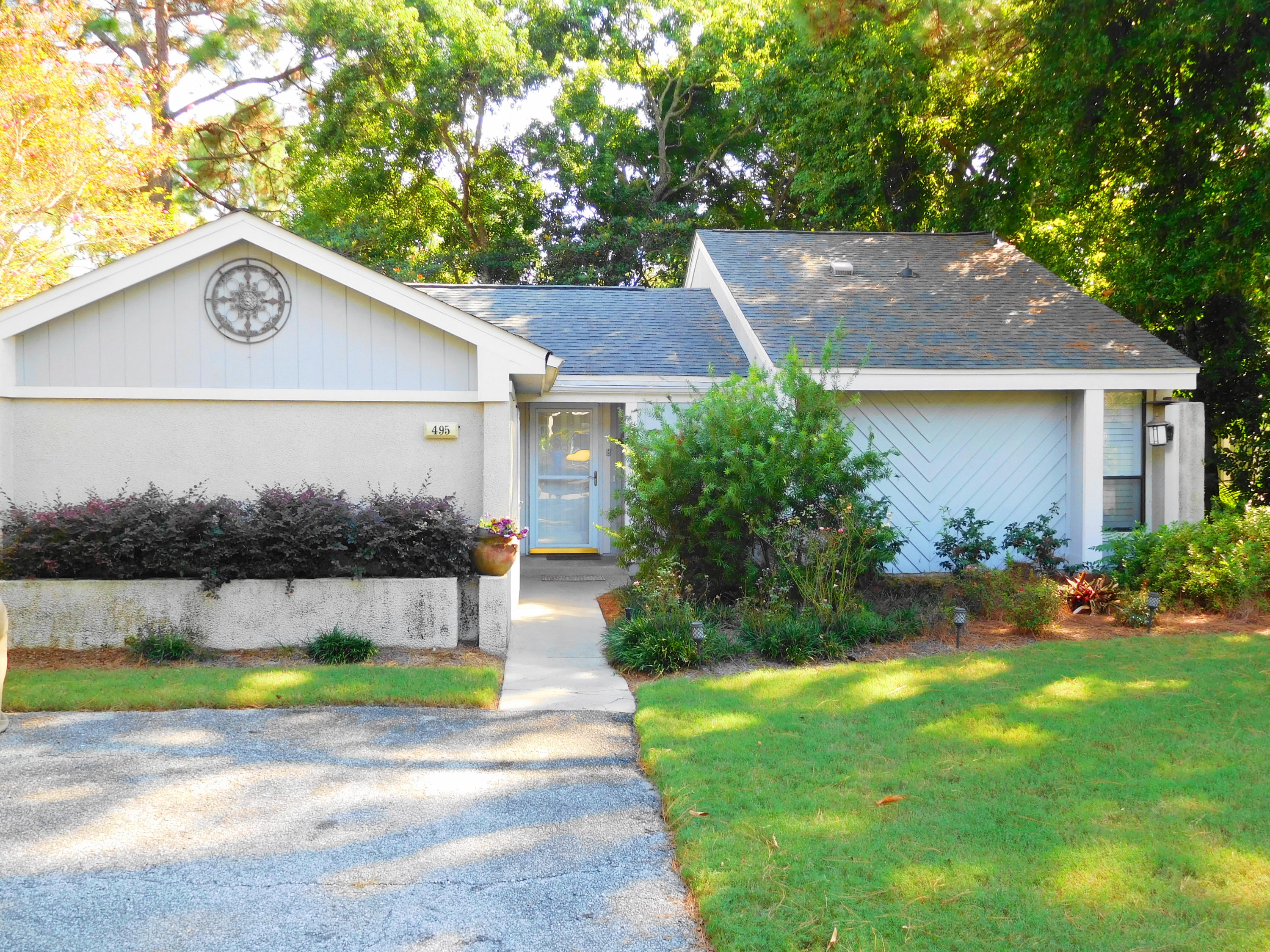 LINKSIDE VILLAGE UNIT 1 - Residential