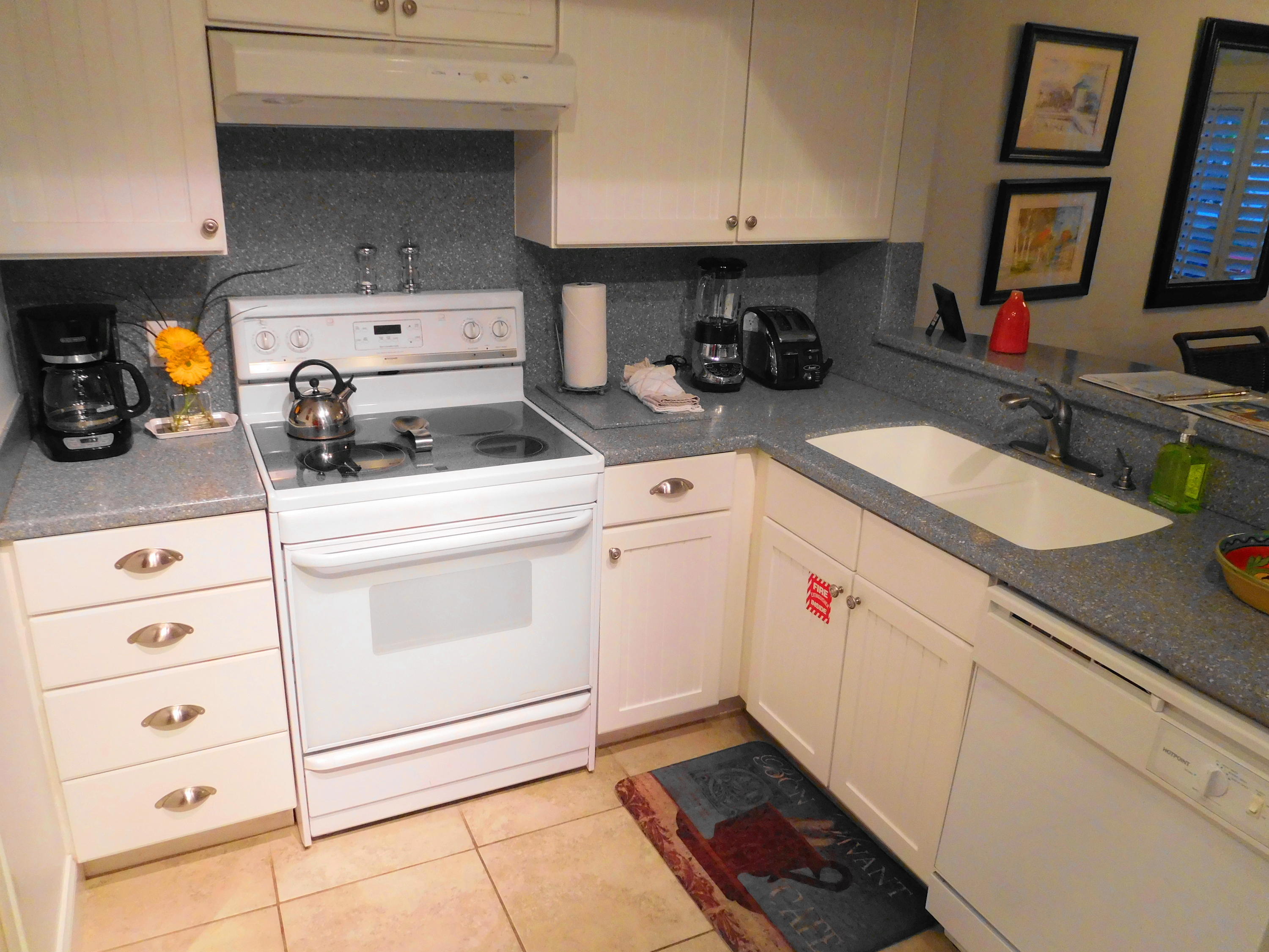 LINKSIDE VILLAGE UNIT 1 - Residential