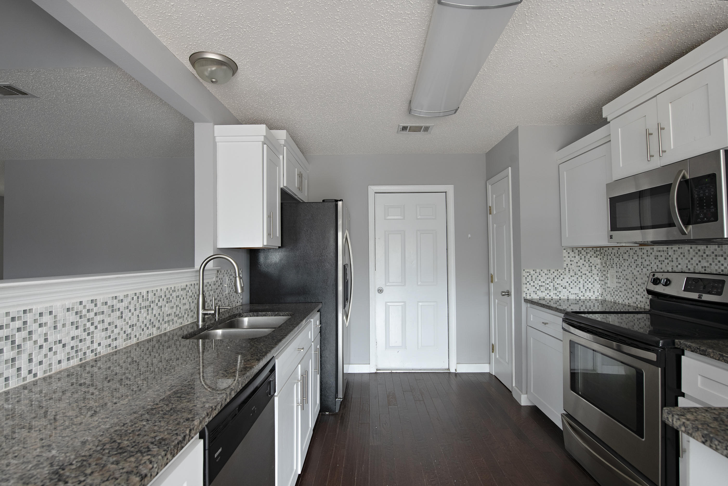 RIVERCHASE S/D PH 2 - Residential