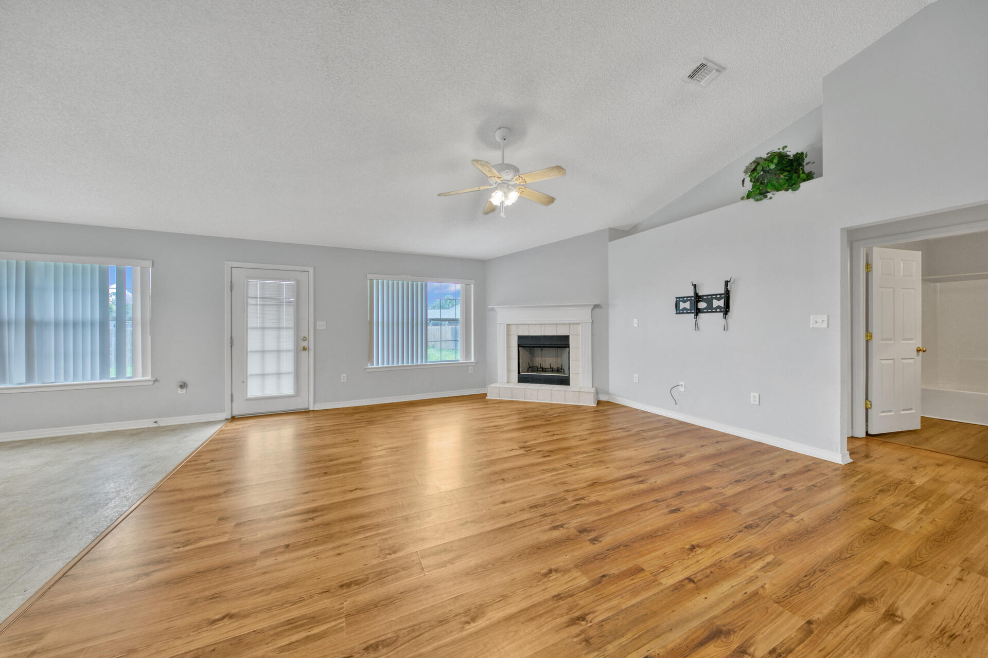 CREETWOOD PLACE - Residential