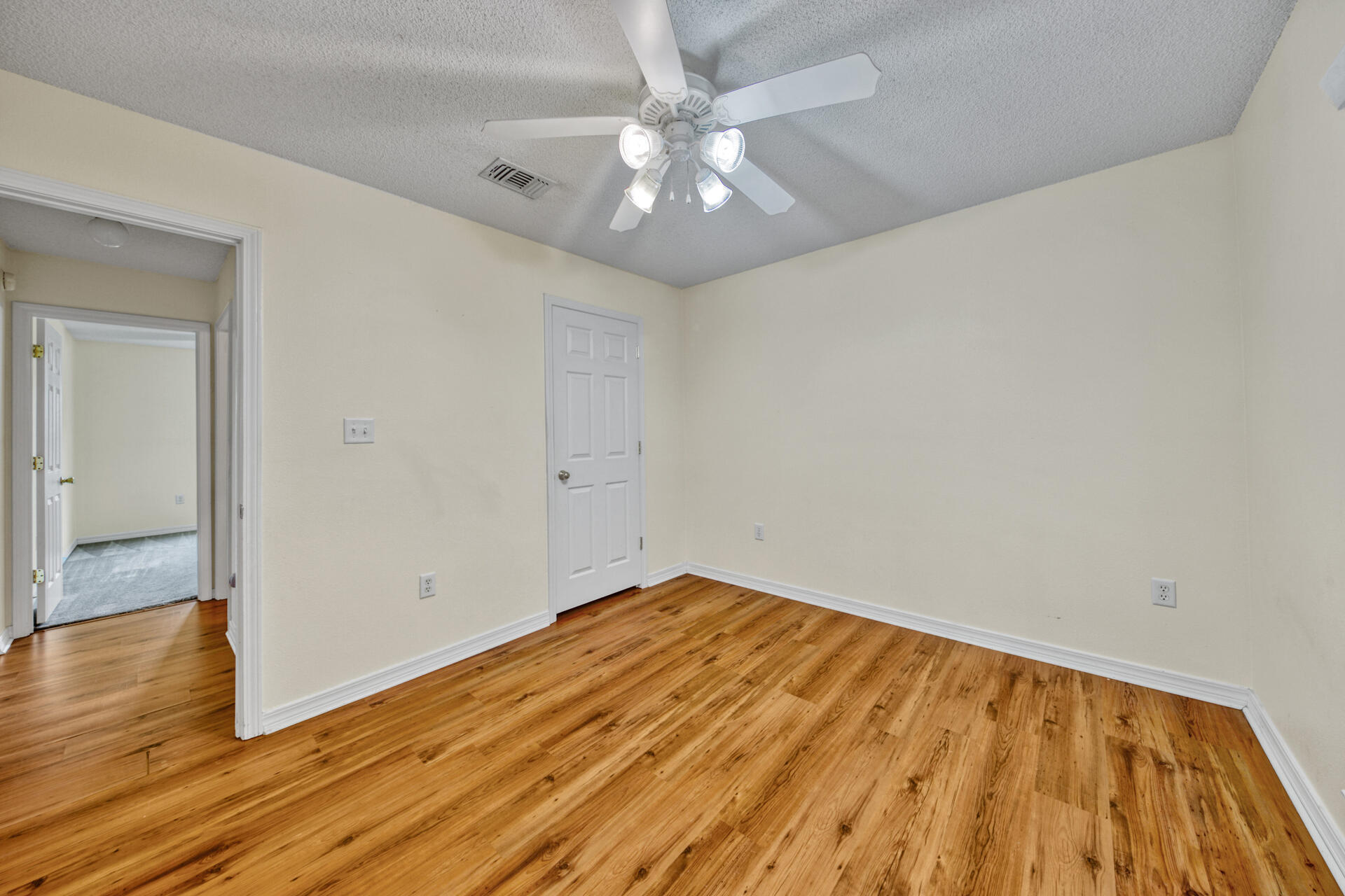 CREETWOOD PLACE - Residential