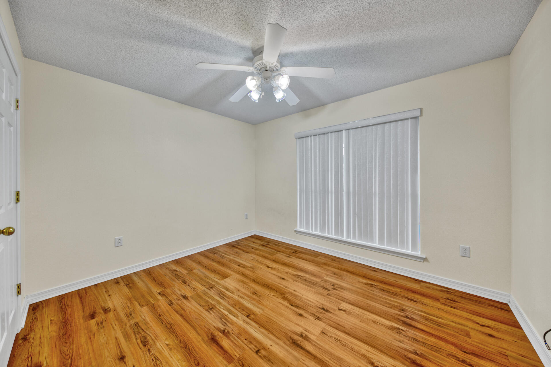 CREETWOOD PLACE - Residential