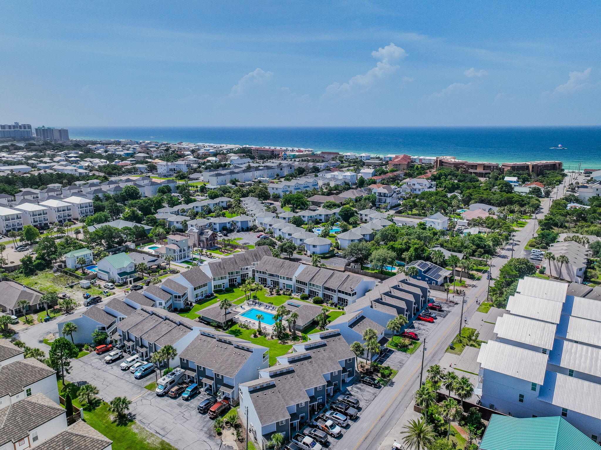 MISTY COVE T/H PH 1 - Residential