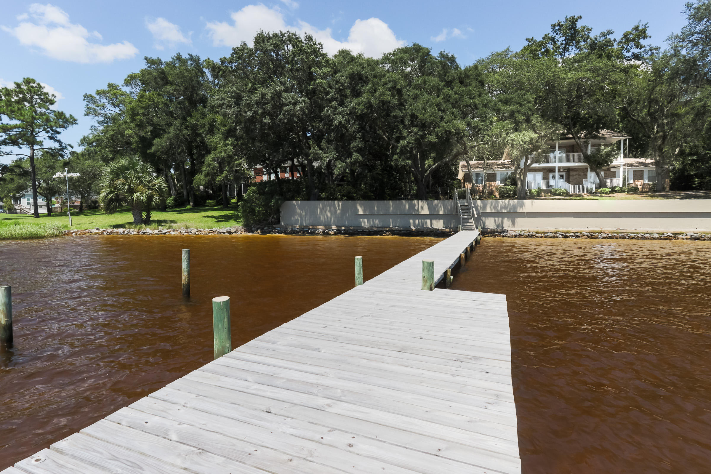 MAGNOLIA SHORES S/D - Residential