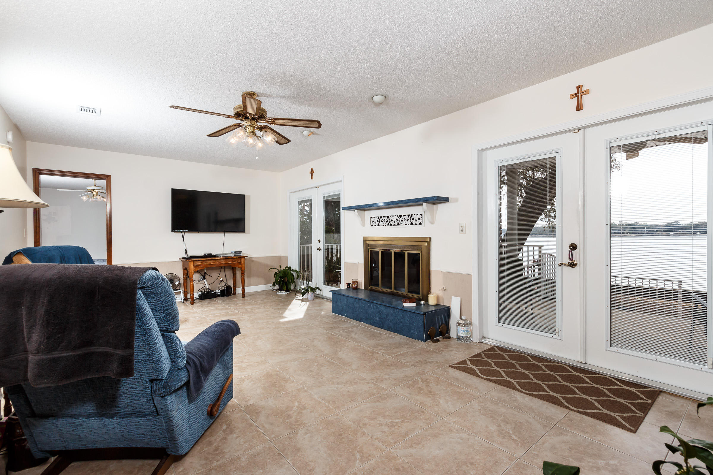 MAGNOLIA SHORES S/D - Residential