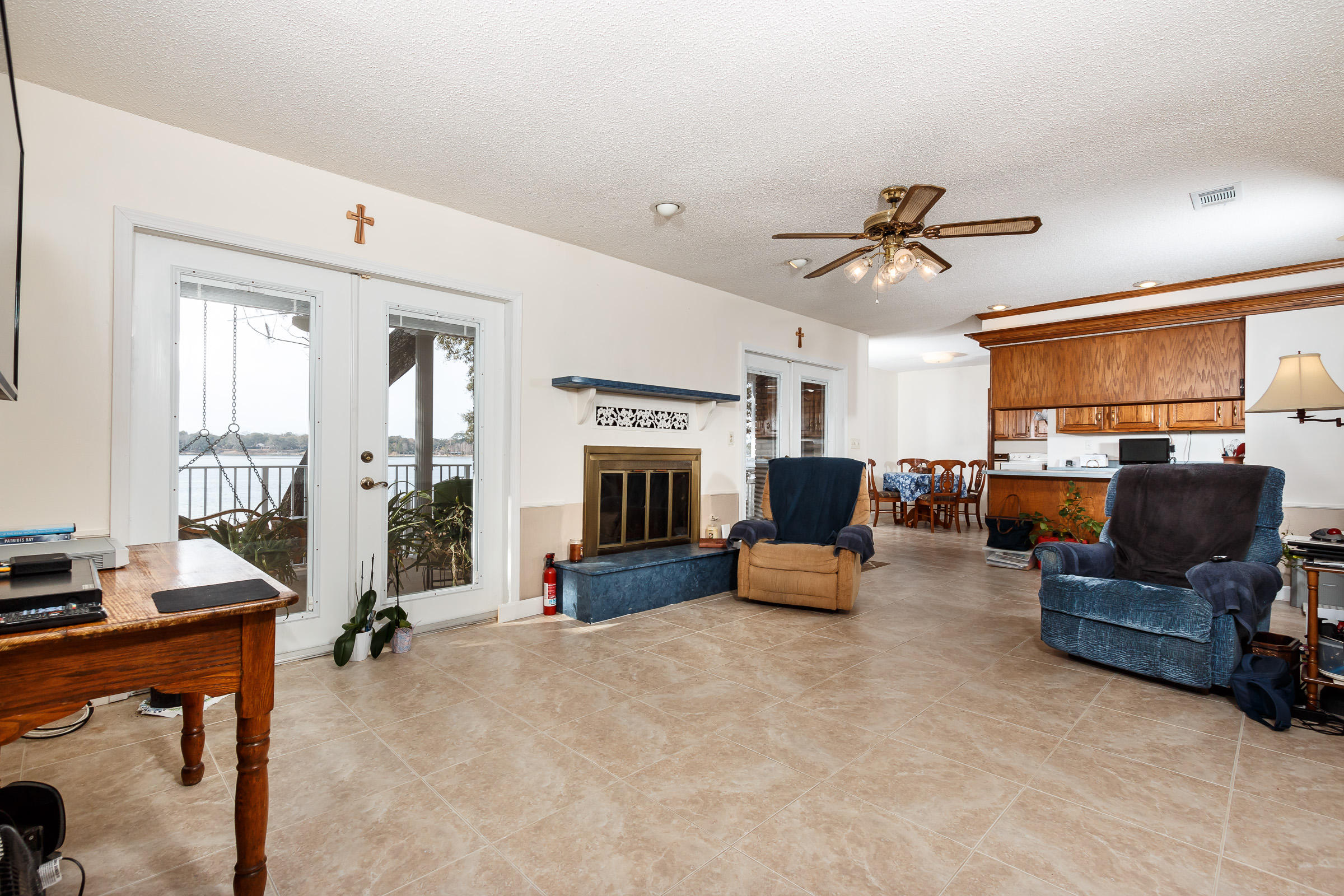 MAGNOLIA SHORES S/D - Residential
