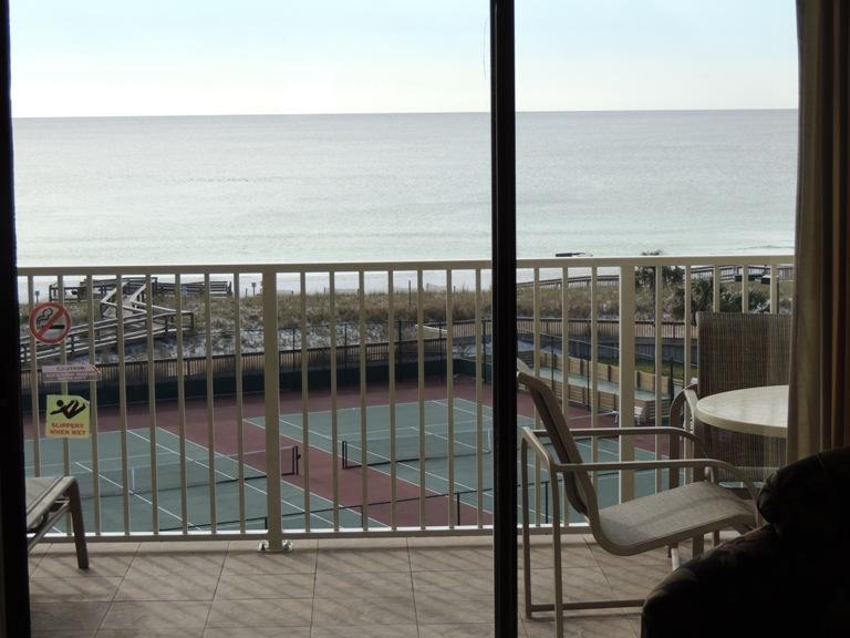 ISLANDER CONDO - Residential