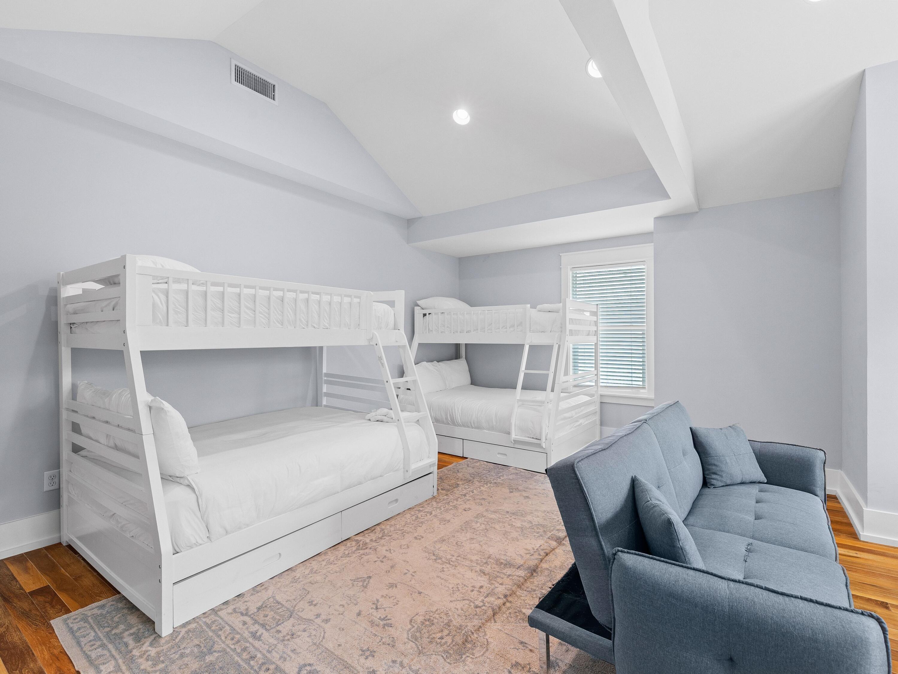 CYPRESS BREEZE PLANTATION - Residential