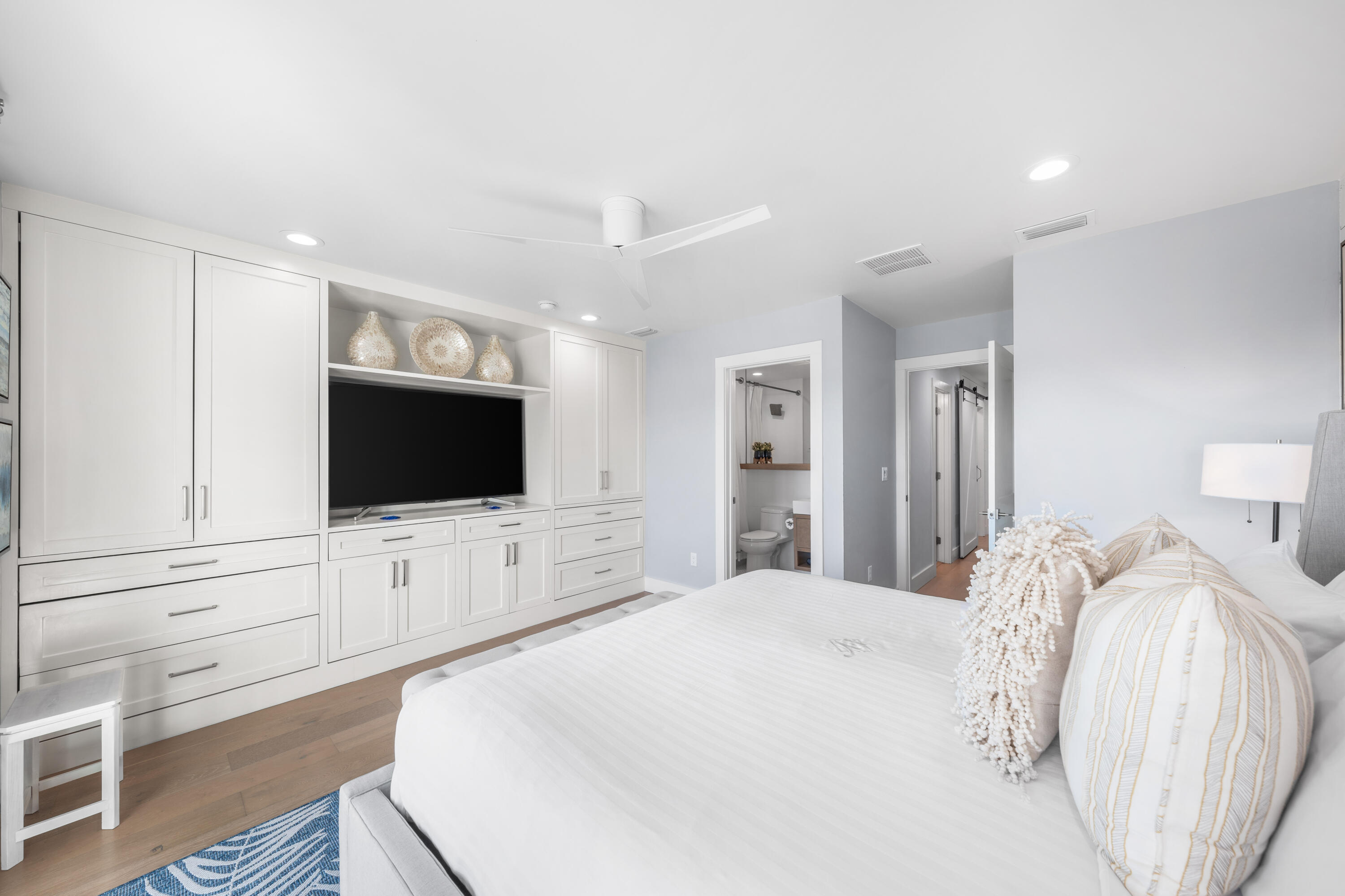 SEAHAUNTS - Residential