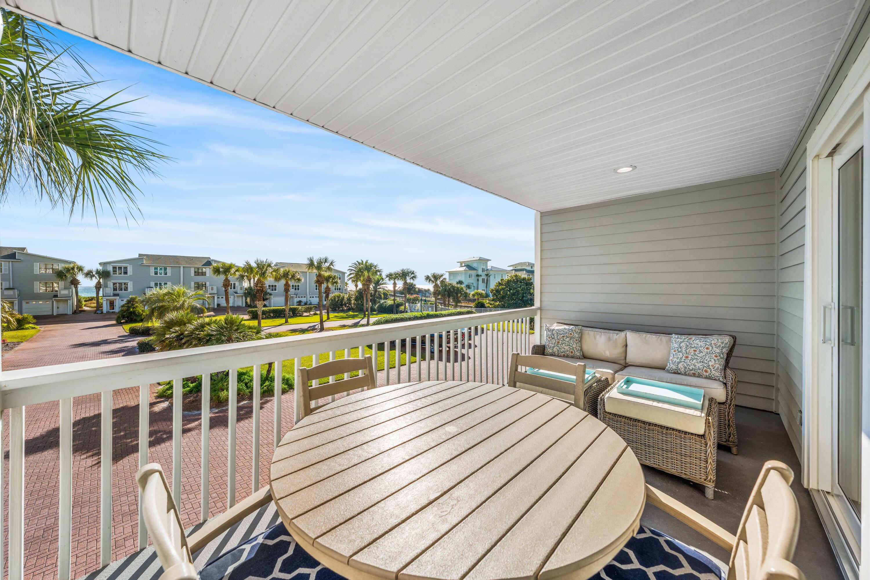 SEAHAUNTS - Residential