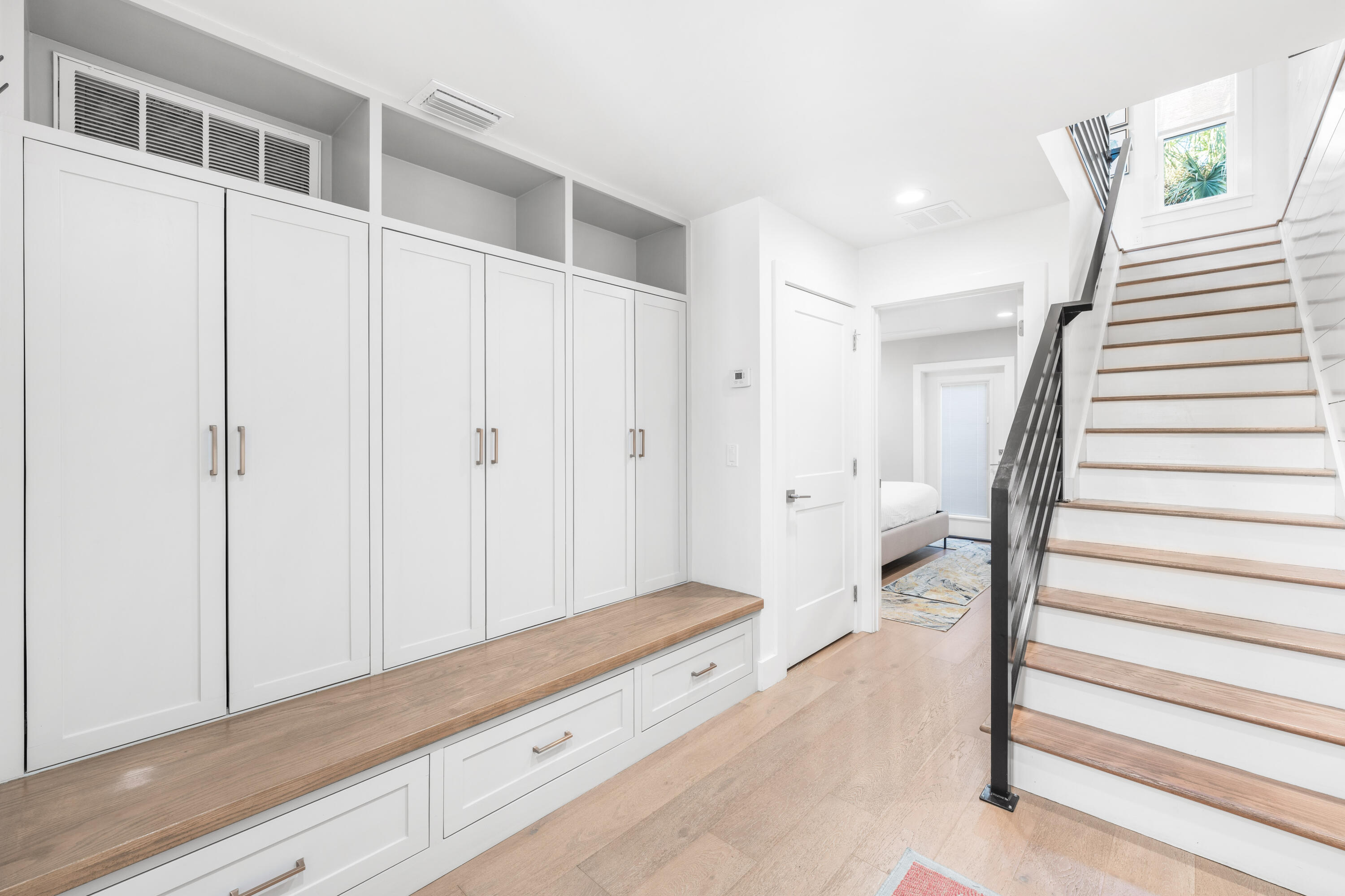 SEAHAUNTS - Residential