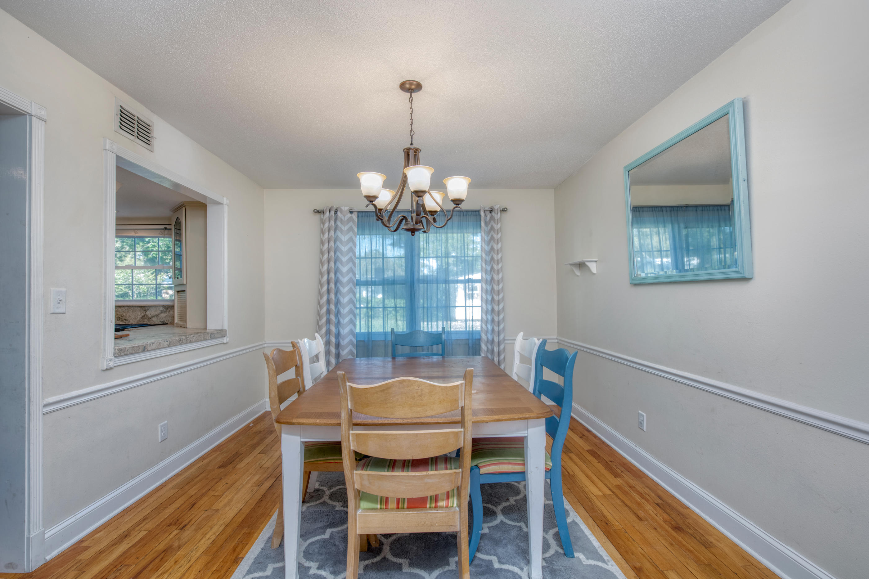 COUNTRY CLUB ESTATES 1ST ADDN - Residential