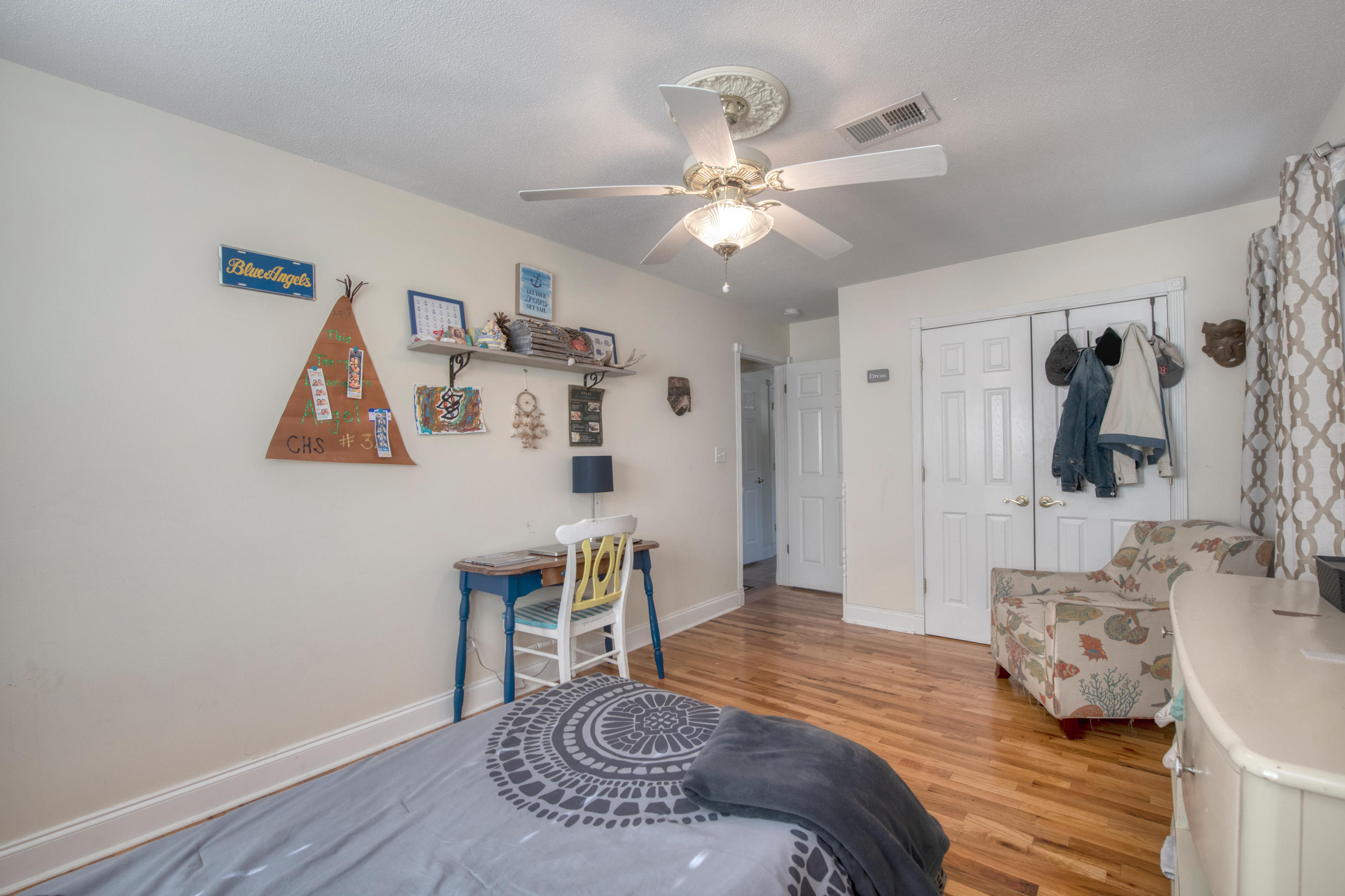 COUNTRY CLUB ESTATES 1ST ADDN - Residential