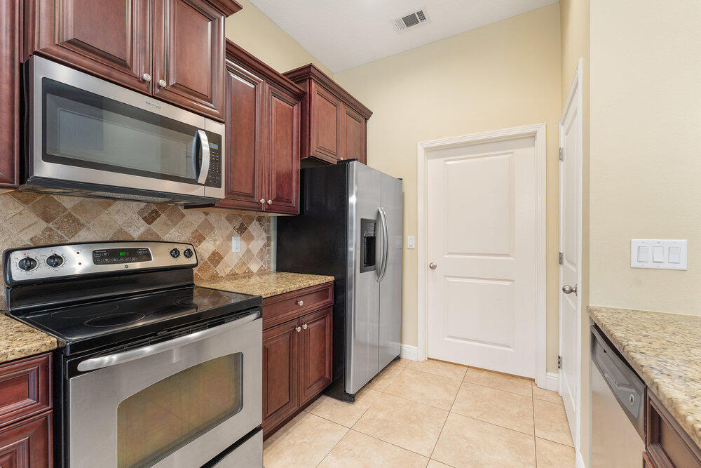 JAYDE ESTATES - Residential