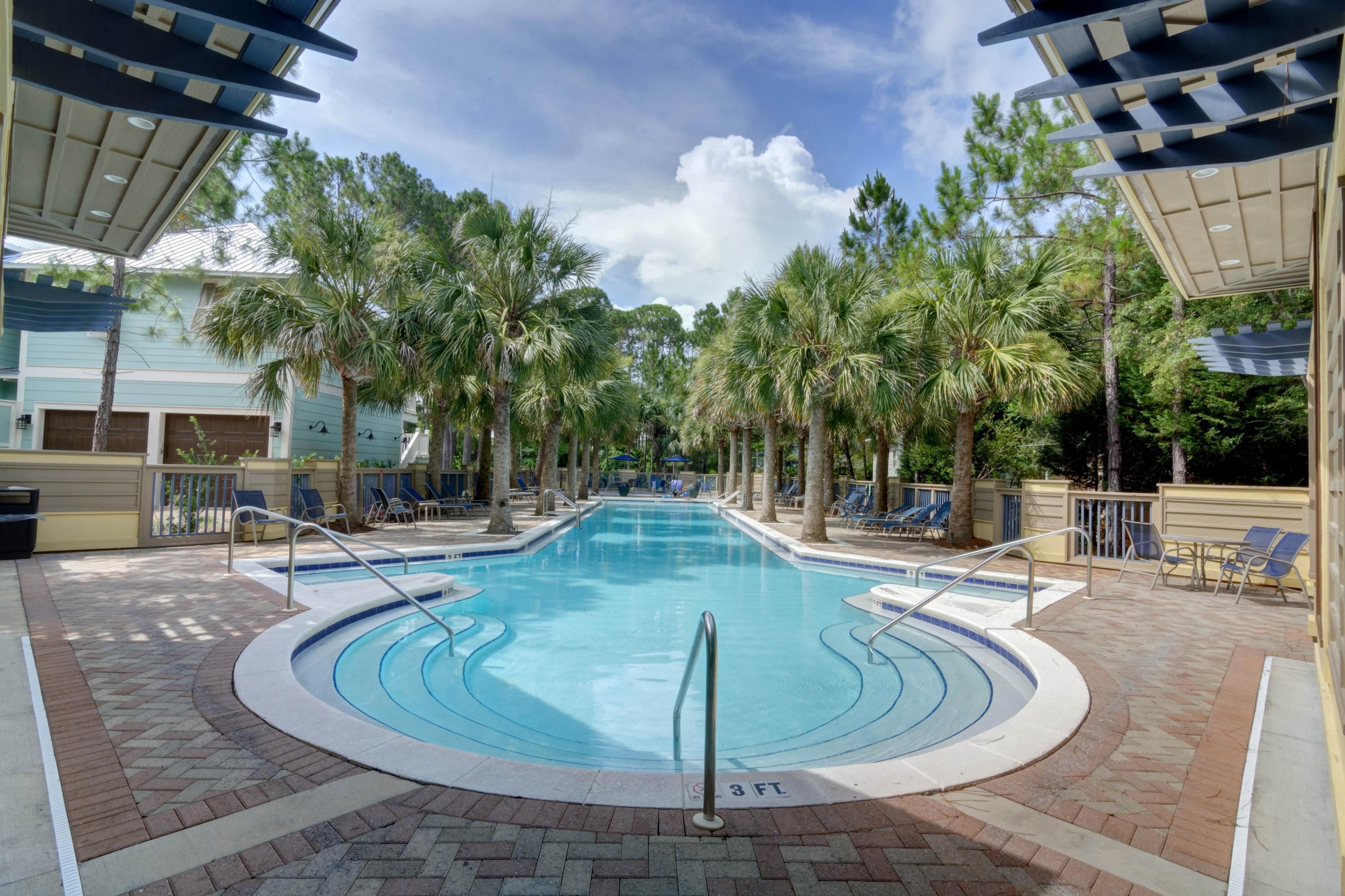 COTTAGES AT EASTERN LAKE - Residential