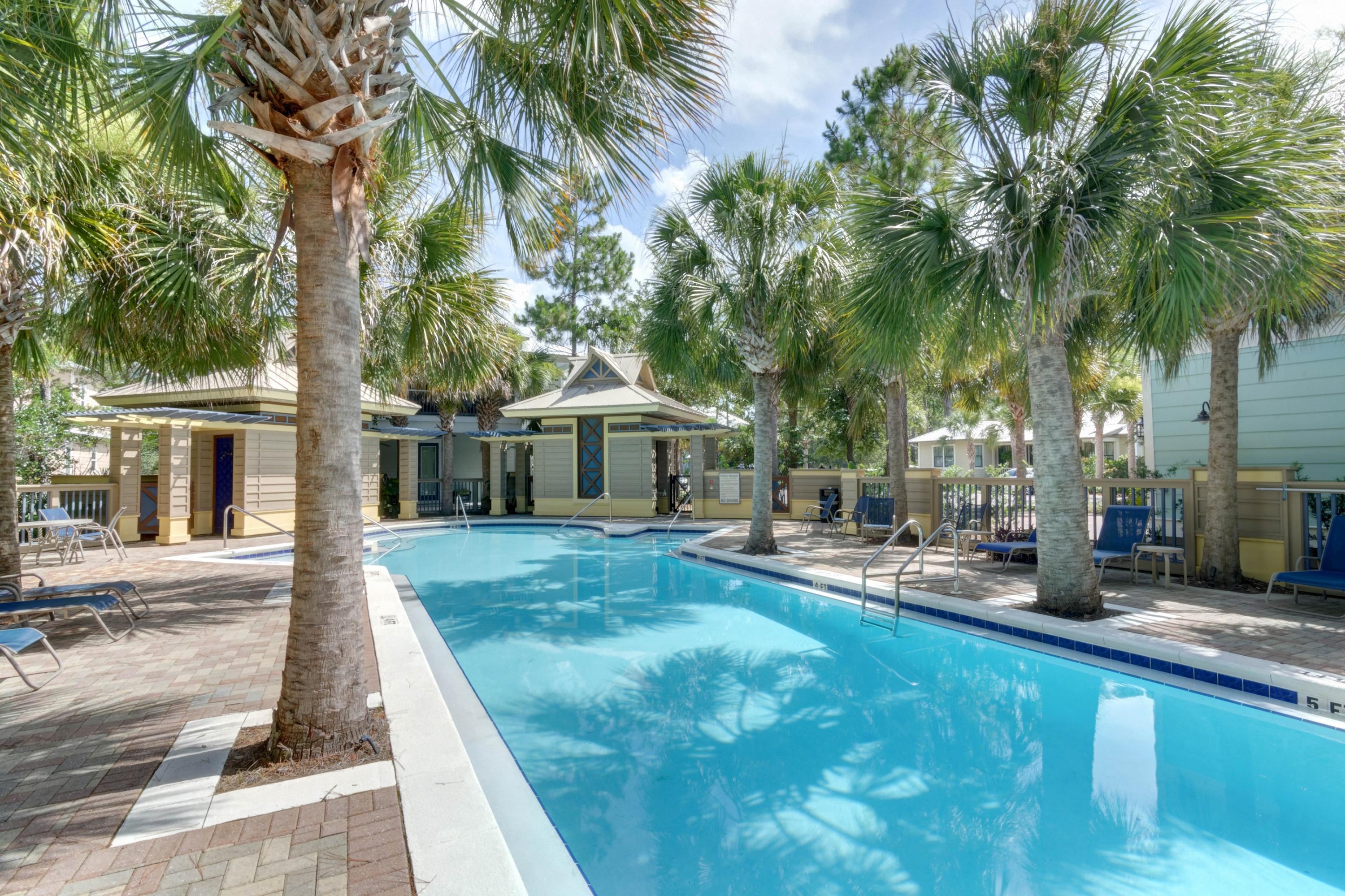COTTAGES AT EASTERN LAKE - Residential