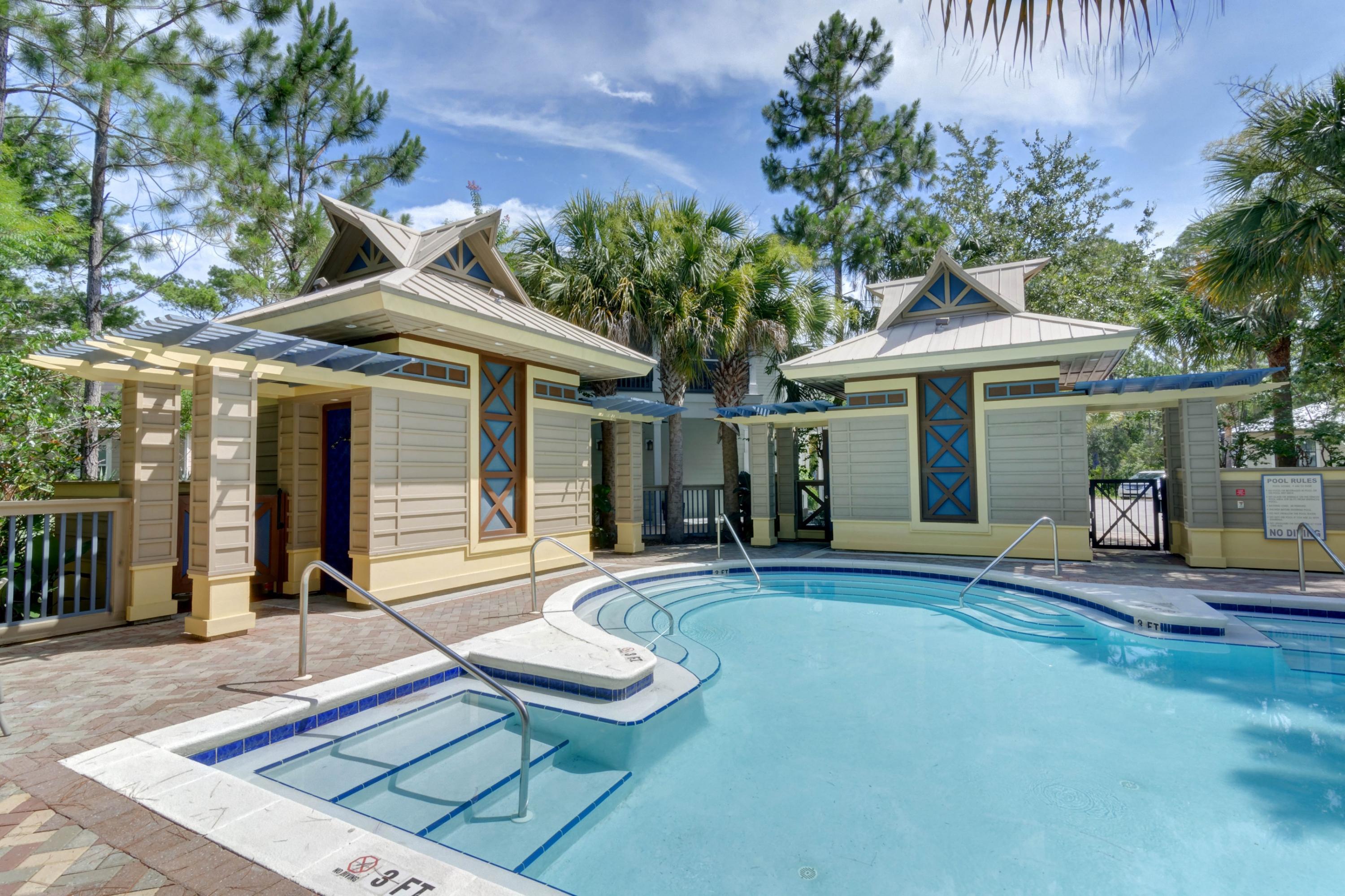 COTTAGES AT EASTERN LAKE - Residential