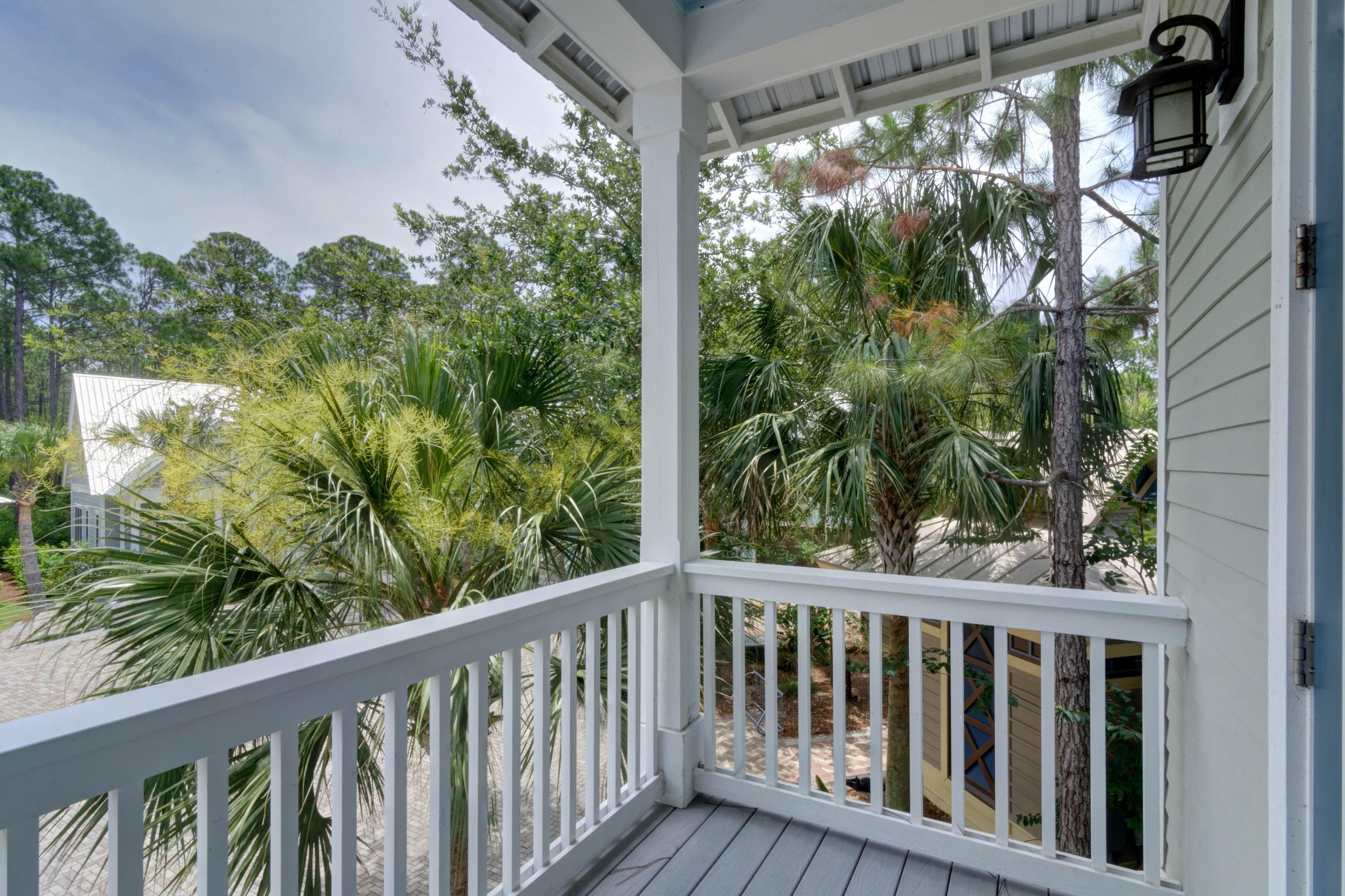 COTTAGES AT EASTERN LAKE - Residential