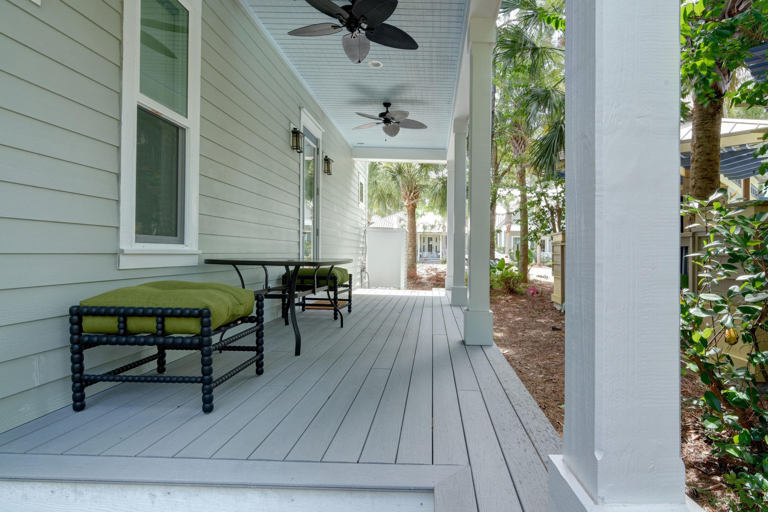 COTTAGES AT EASTERN LAKE - Residential