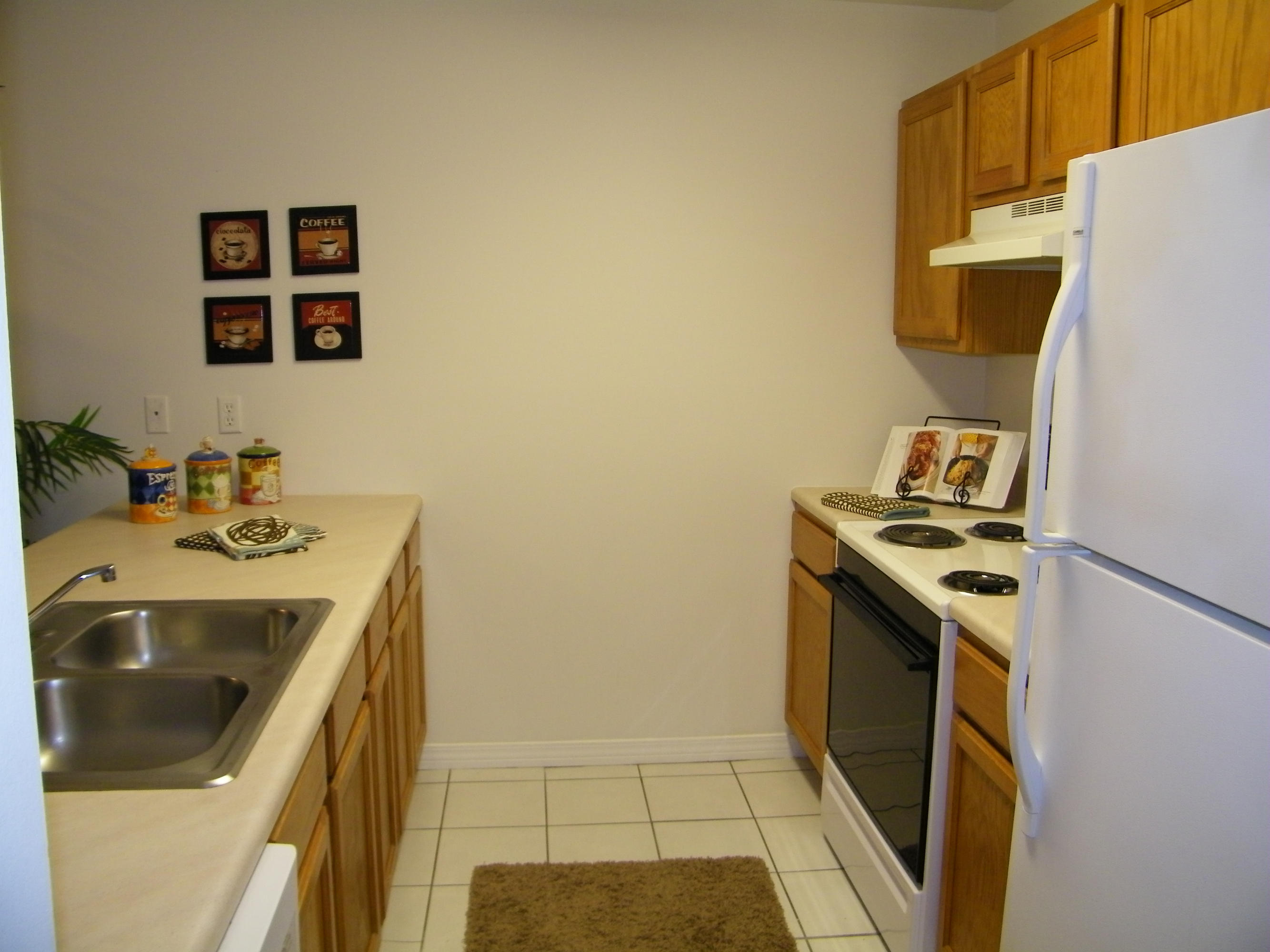 CREEKSIDE - Residential Lease