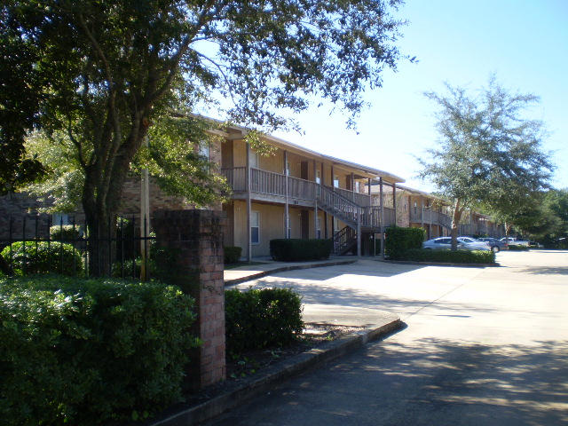 CREEKSIDE - Residential Lease