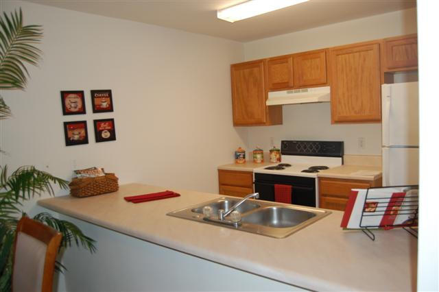 CREEKSIDE - Residential Lease