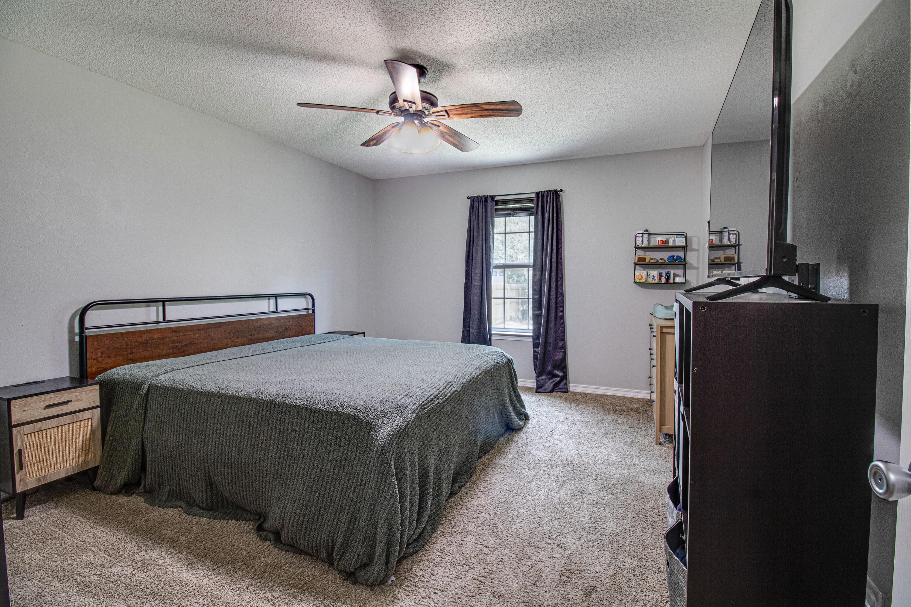 WINDSOR VILLAGE - Residential
